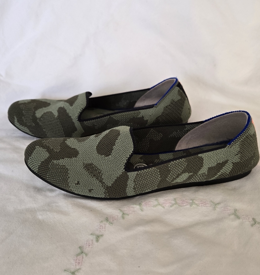 Rothy's Slip-On Camo Knit Loafers in Olive and Dark Green Women's 7